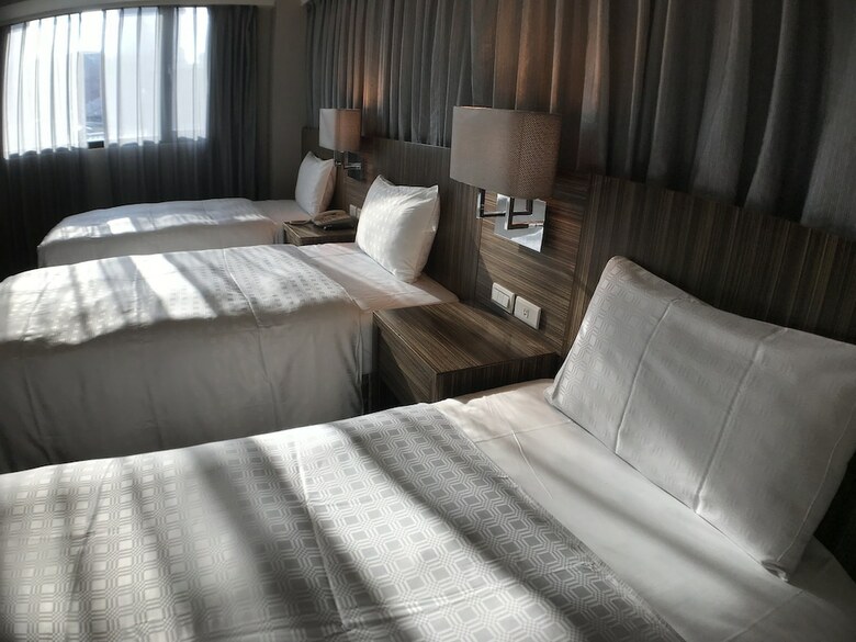 Paris Business Hotel