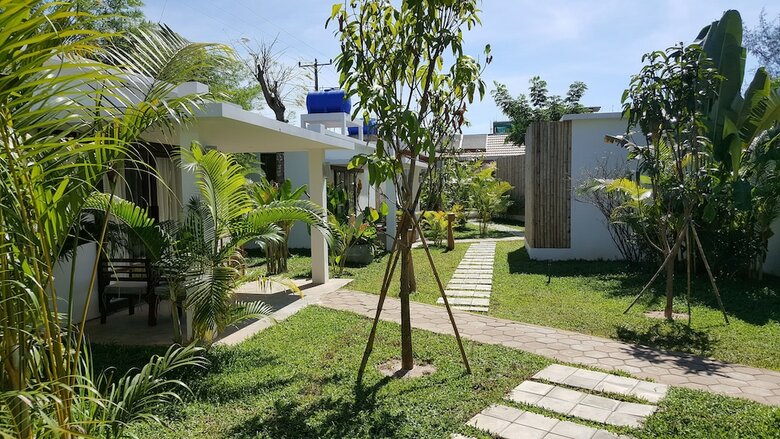 Hotel Sahaa Beach Resort