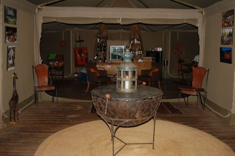 Posada Elephant Bedroom Camp