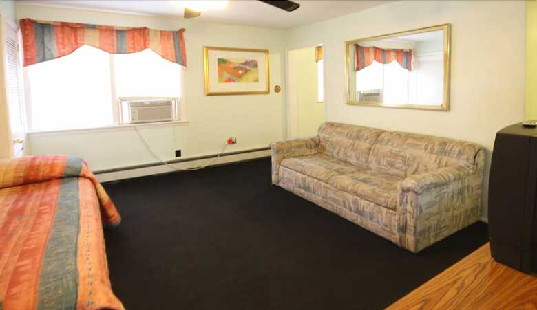 Hotel Clarem Happy Days Inn