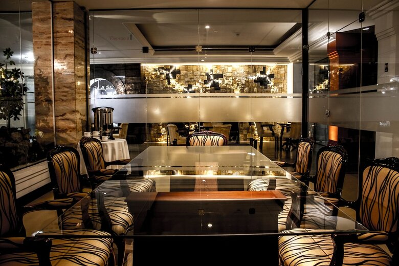 Aparthotel Suites Toborochi