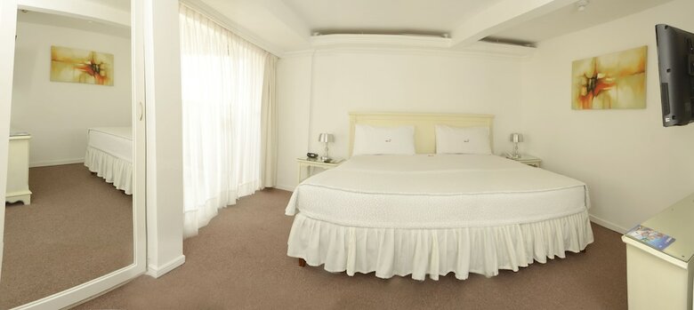 Aparthotel Suites Toborochi