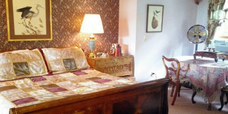 Innisfree Bed & Breakfast By-the-lake