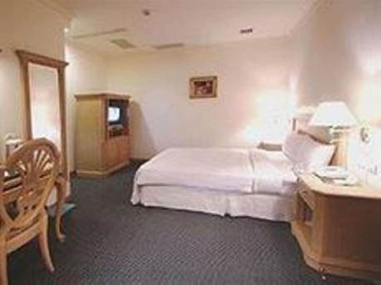 Cambridge Yang Kang Hotel