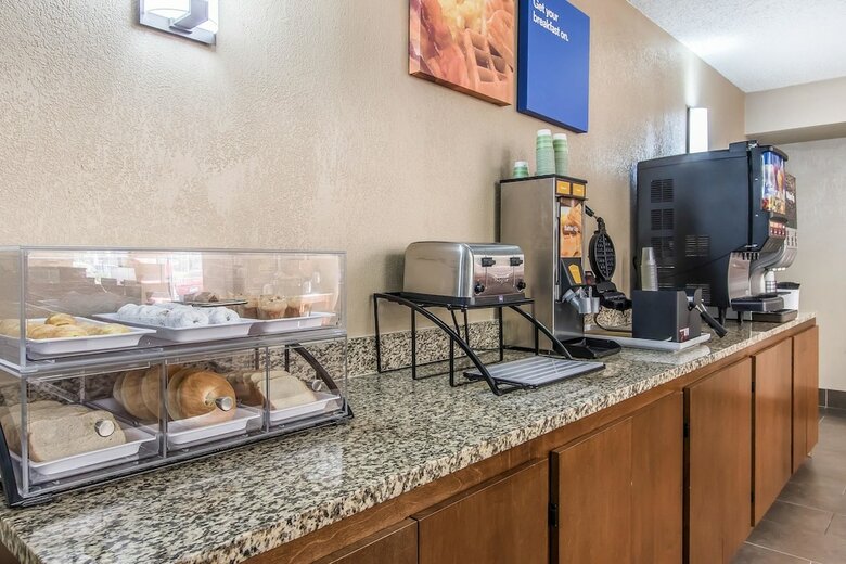 Hotel Comfort Inn