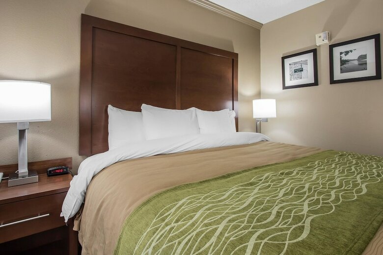 Hotel Comfort Inn