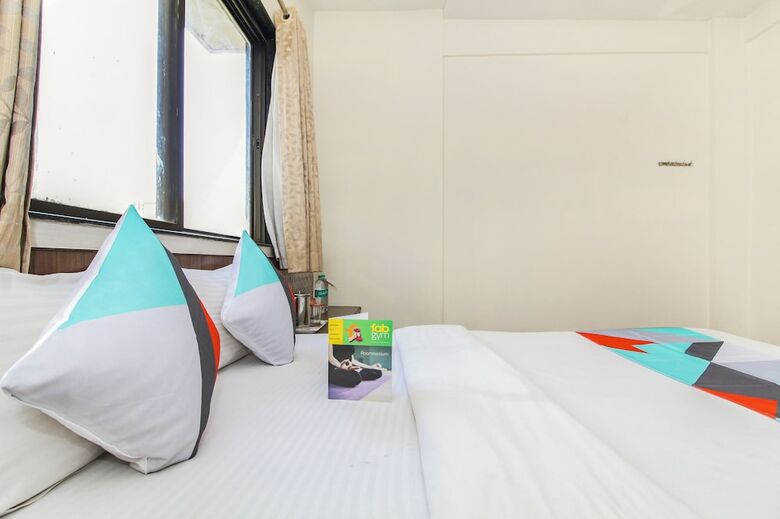Hotel Fabexpress Sai Grand Castle Inn