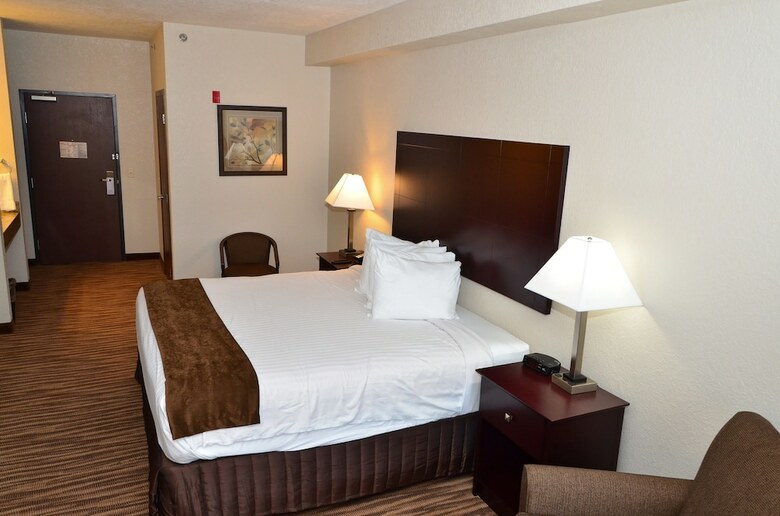 Hotel Cobblestone Inn & Suites - Clarion