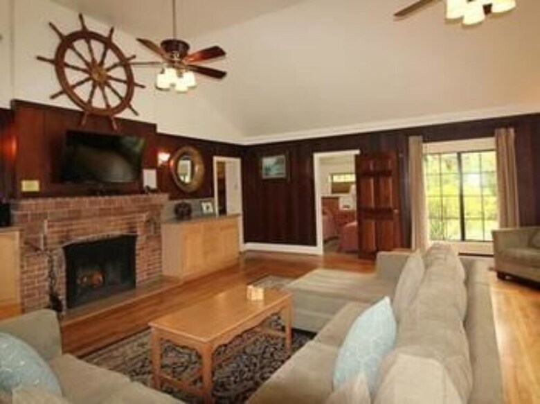 Motel Andril Fireplace Cottages