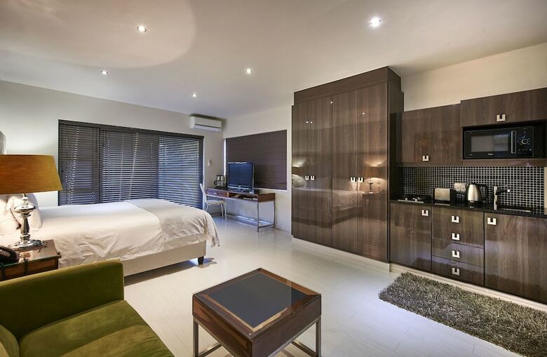 Dynasty Forest Sandown Hotel & Conference Centre