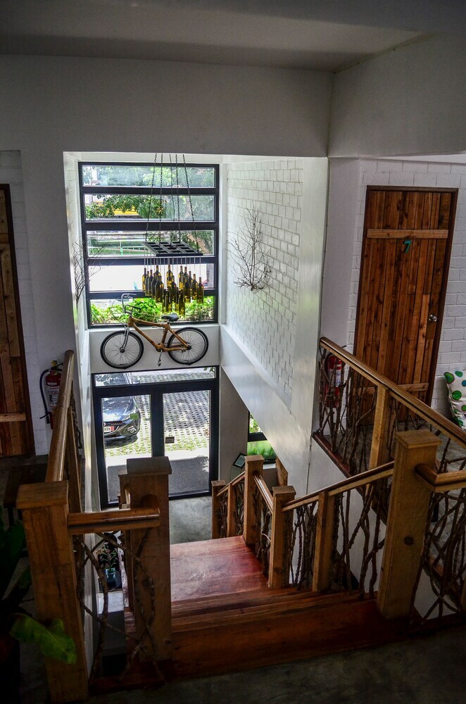 Cabins By Eco Hotel Tagaytay