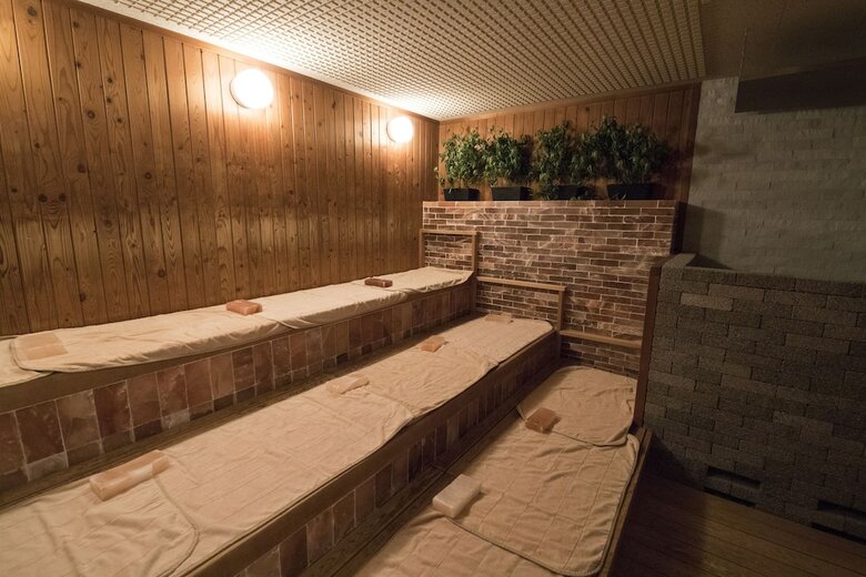 Centurion Cabin & Spa Ladies