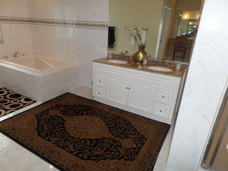 Luxurious Romantic Suite Kensington