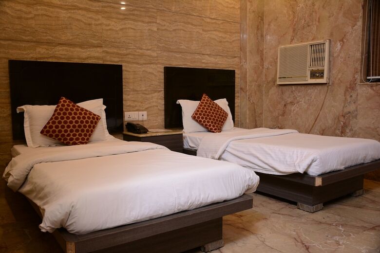 Hotel Maan K