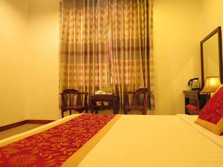 Sunflowers Hotel
