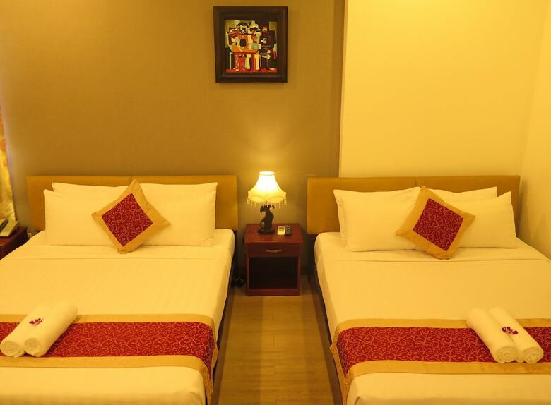 Sunflowers Hotel