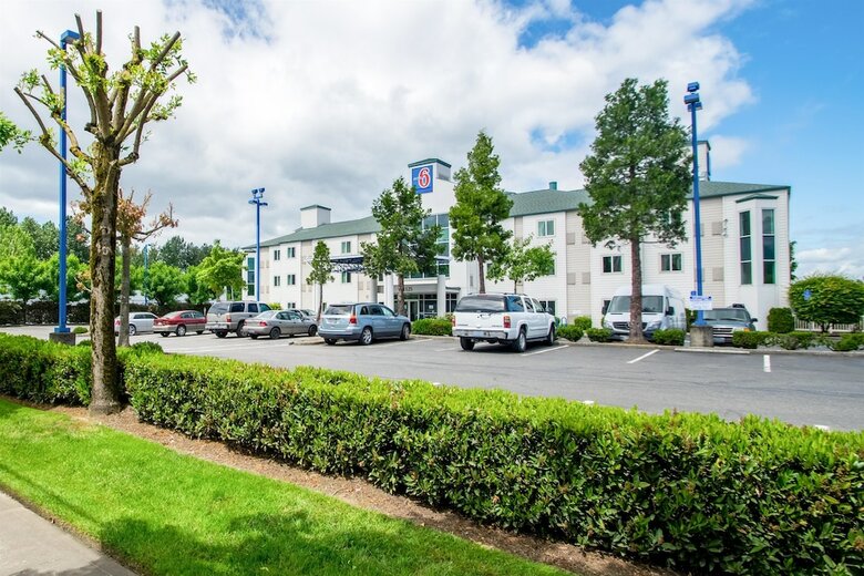 Motel 6 Portland North