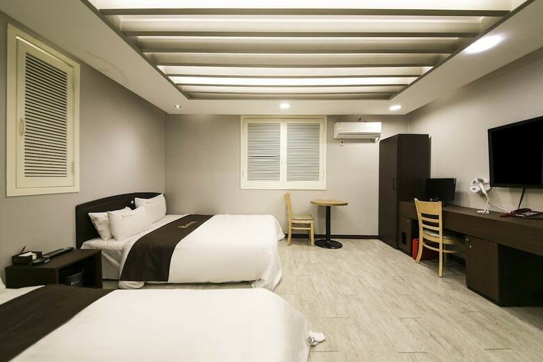 Motel K Hotel