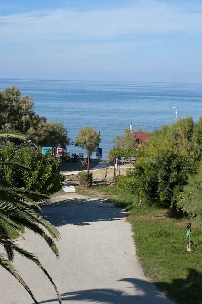 Anetis Beach Hotel