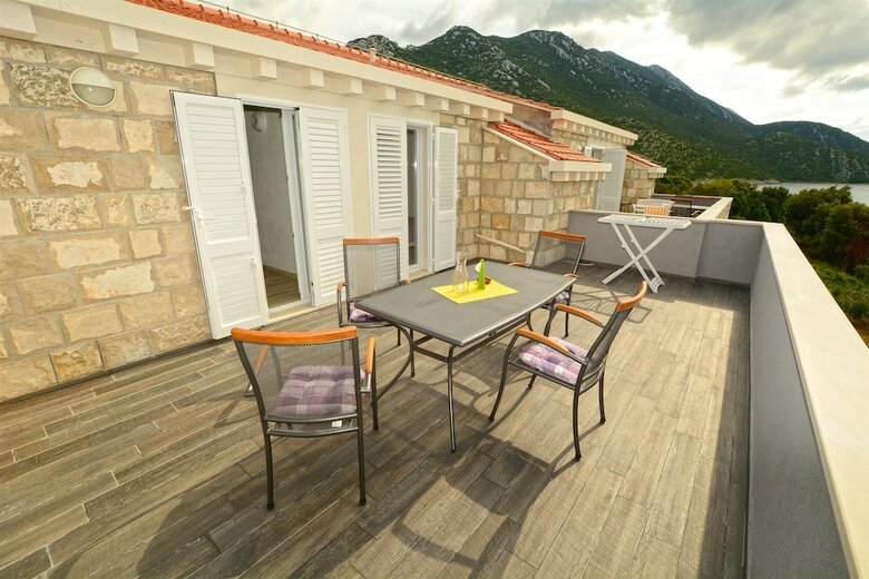 Dubas Apartments