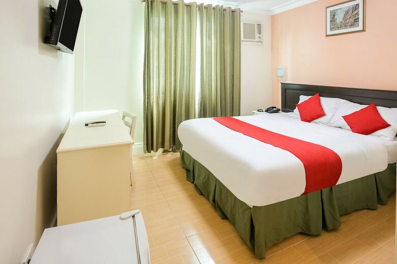 Oyo 252 Hotel Euroasia