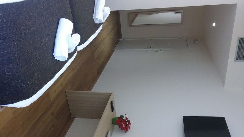 Pension Hostal Barcelona Travel