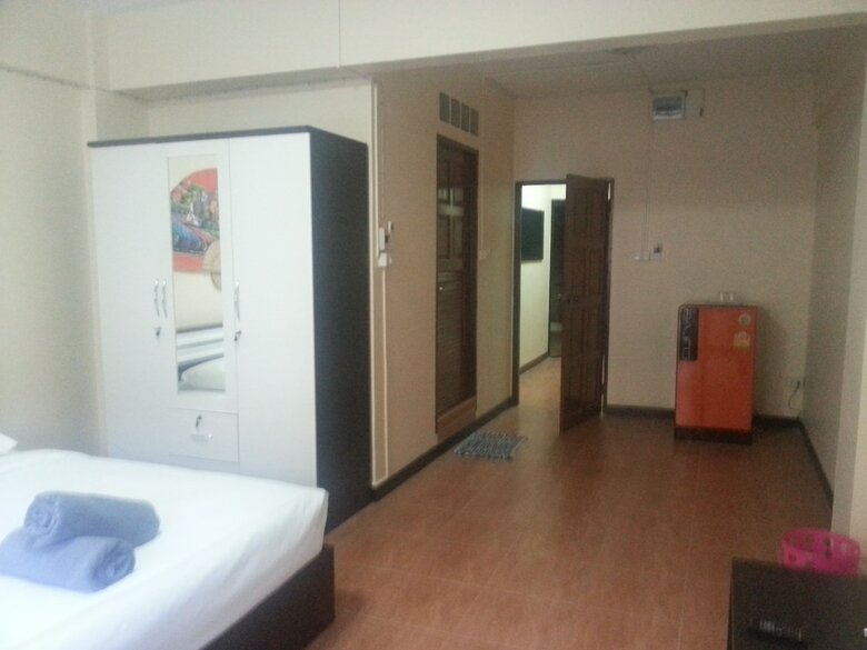 Hotel Oyo 963 Sunshine Guesthouse