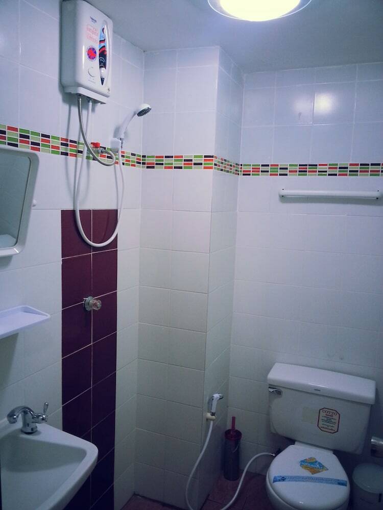 Hotel Oyo 963 Sunshine Guesthouse