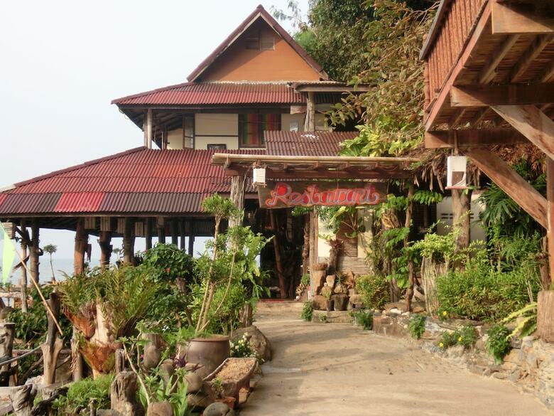 Hotel Bamboo Bay Resort