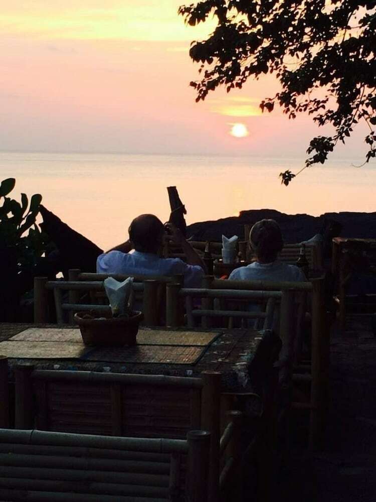 Hotel Bamboo Bay Resort