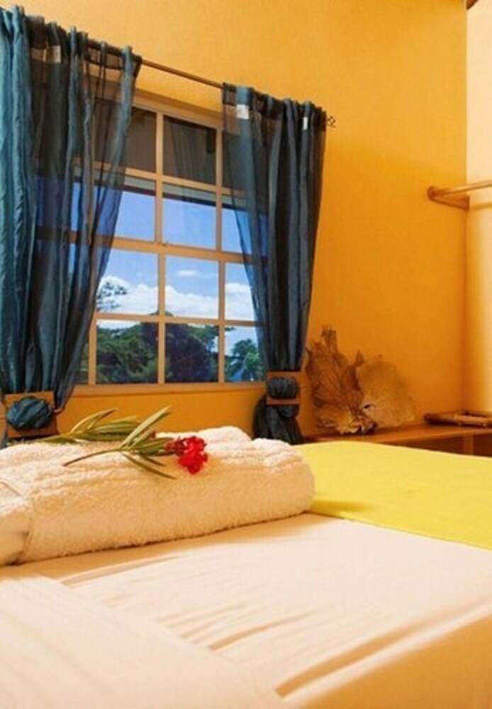 Hotel Rumboat Retreat