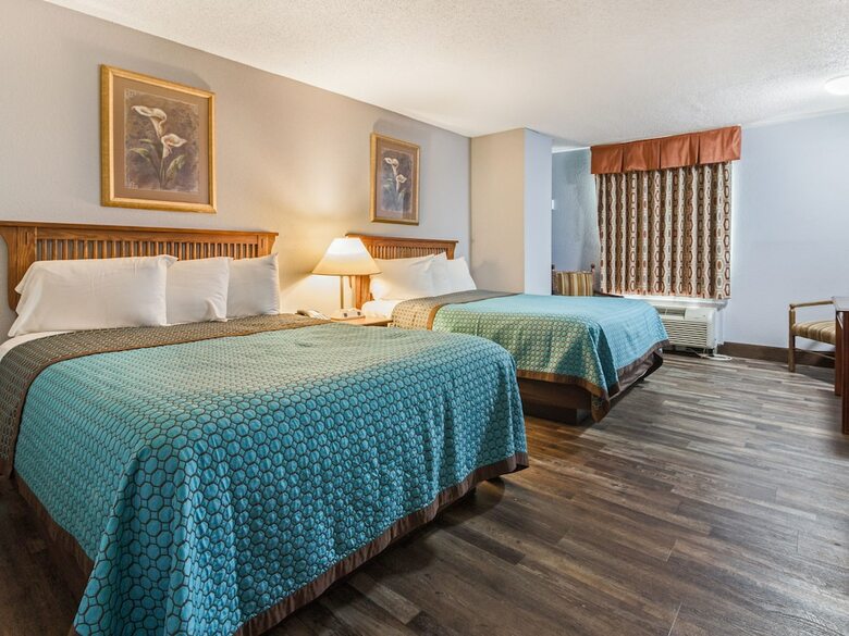 Hotel Mountain Vista Inn & Suites