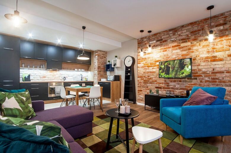 Old Town Luxury Apartments By Amstra