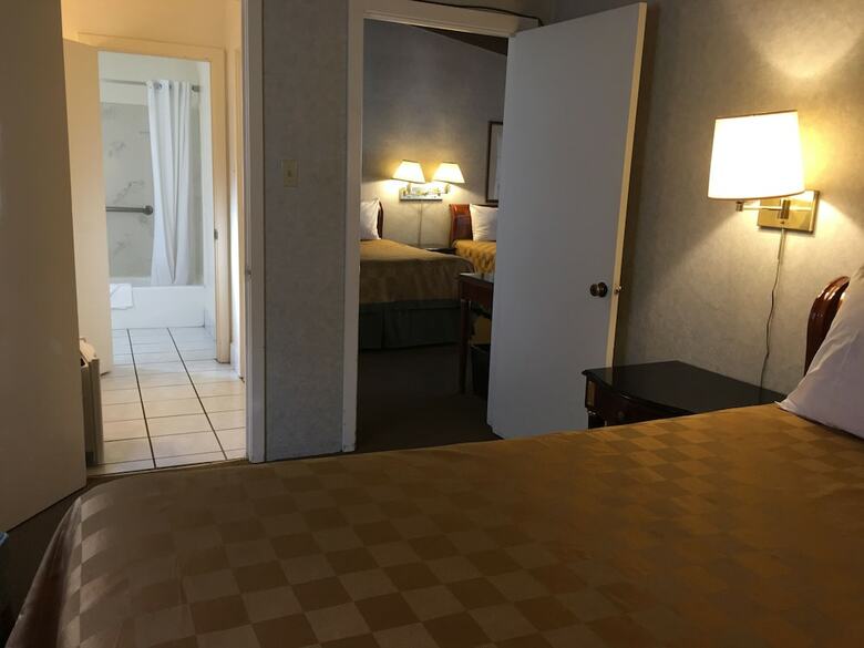 Motel Discovery Inn