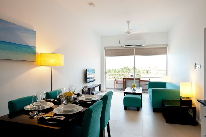 The Beach - All Suite Hotel