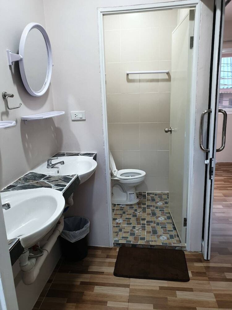 Hostal Sairee Center Guesthouse