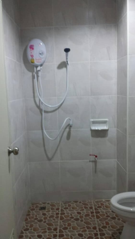 Hostal Sairee Center Guesthouse