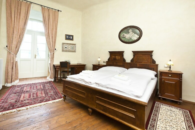 Hotel Latr�n