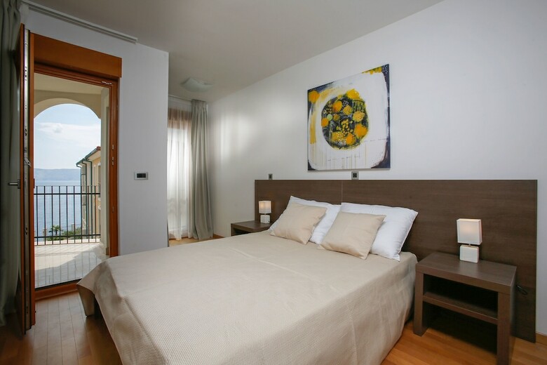 Poville Residence