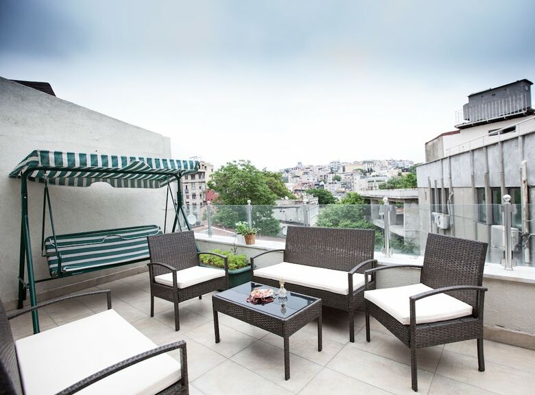 Galata 1785 Suites