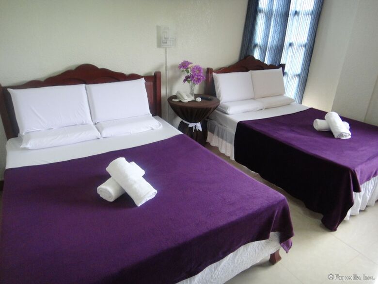 Hotel Casanas Suites