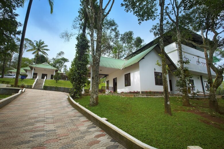 Hotel Misty Lake Resort