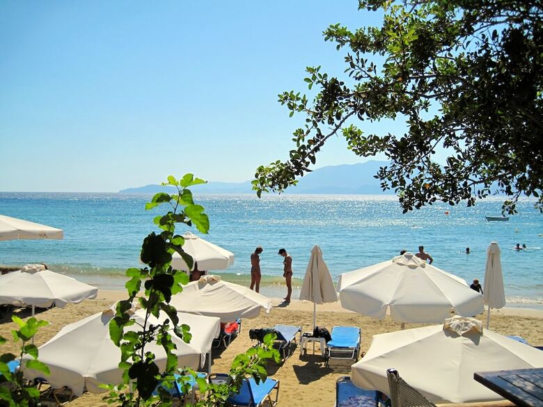 Aparthotel Faedra Beach Hotel
