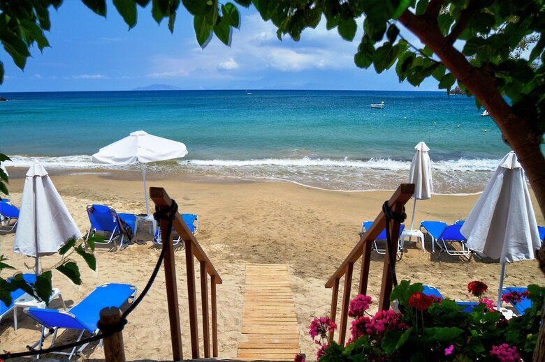 Aparthotel Faedra Beach Hotel