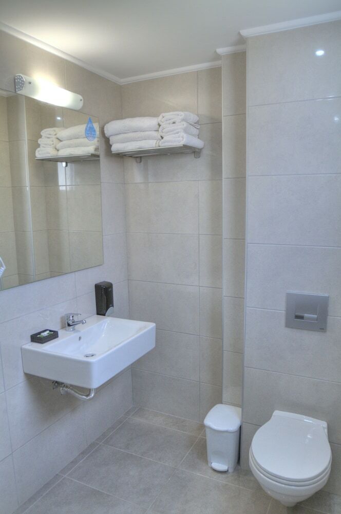 Aparthotel Faedra Beach Hotel
