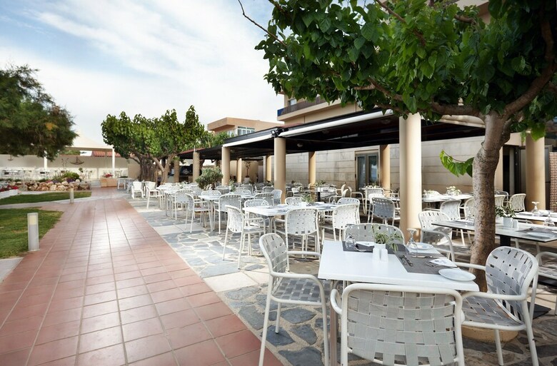 Hotel Giannoulis ? Santa Marina Beach