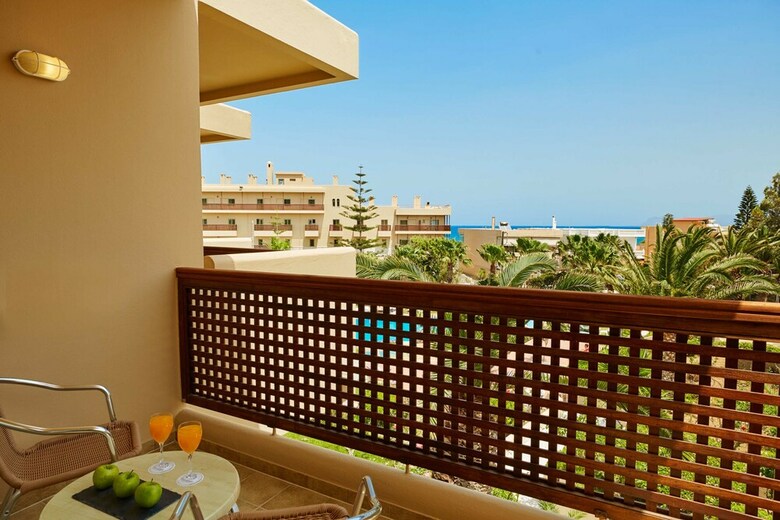 Hotel Giannoulis ? Santa Marina Beach