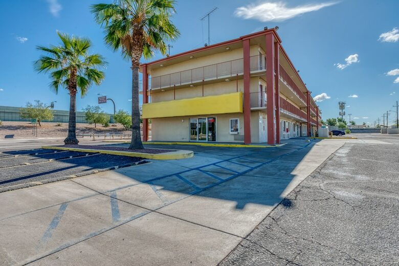 Oyo Hotel Tucson Downtown