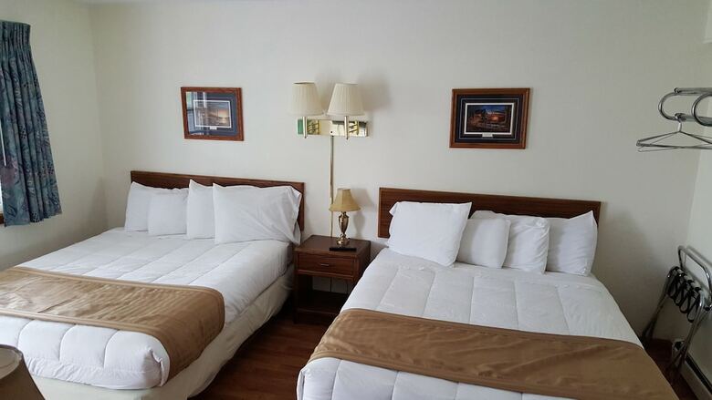 Motel Budget Host Inn