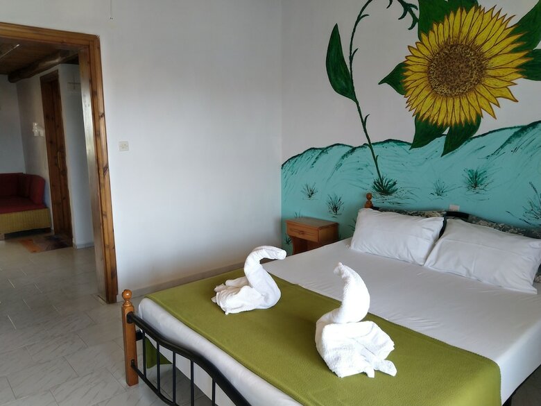 Apartamentos Azalea View Skiathos Studios